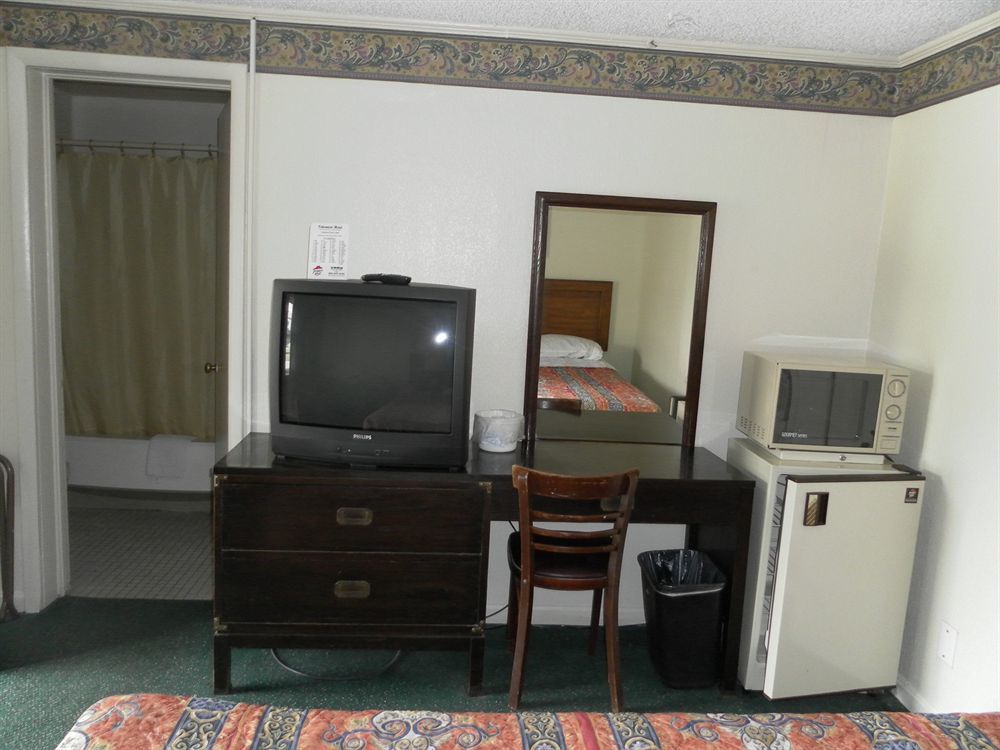 Tide Water Motel Hayes Ordinary Zewnętrze zdjęcie
